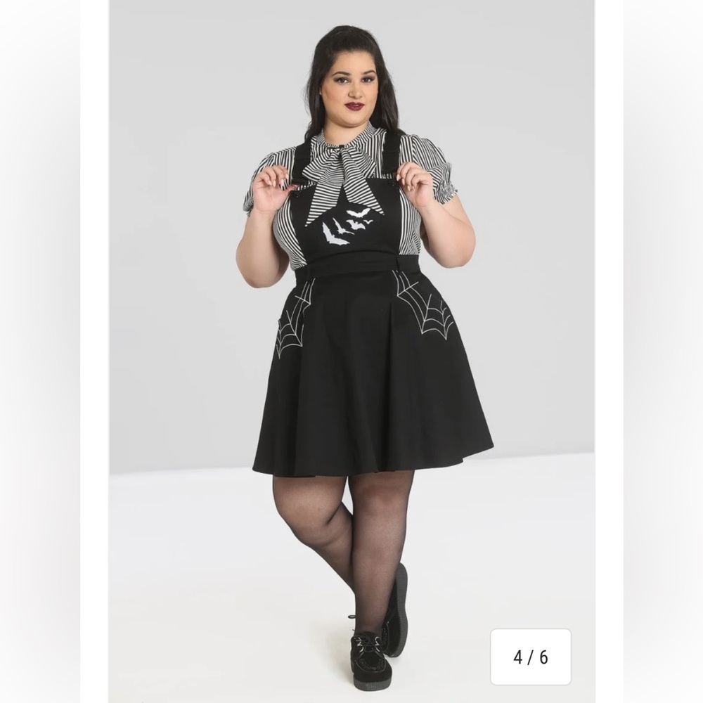 Hell Bunny Miss Muffet Pinafore Black Dress with Spider Web and Bat Design - Picture 2 of 6